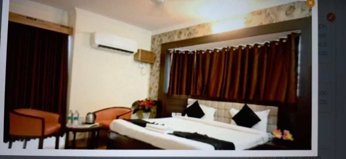 Ganga Darshanam Guesthouse At Dashashwamedh Ghat Βαρανάσι Εξωτερικό φωτογραφία