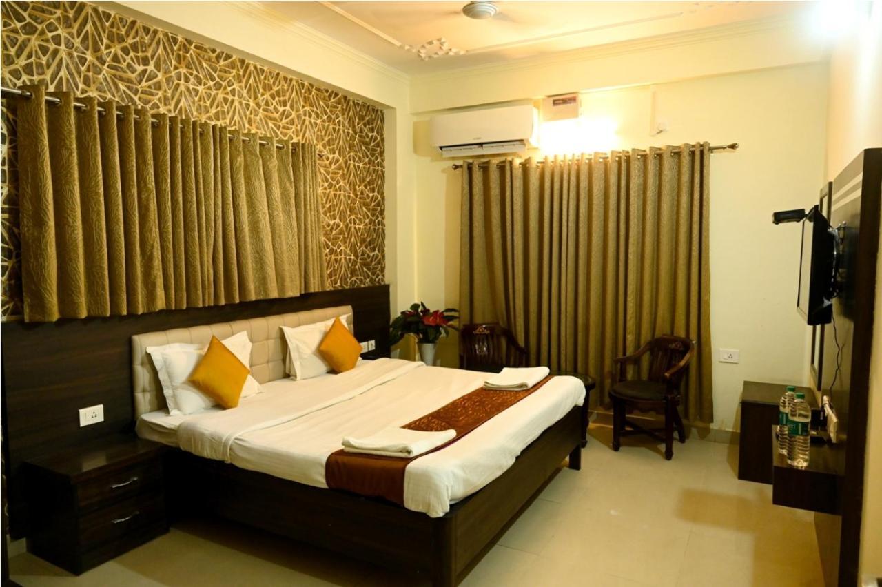 Ganga Darshanam Guesthouse At Dashashwamedh Ghat Βαρανάσι Εξωτερικό φωτογραφία
