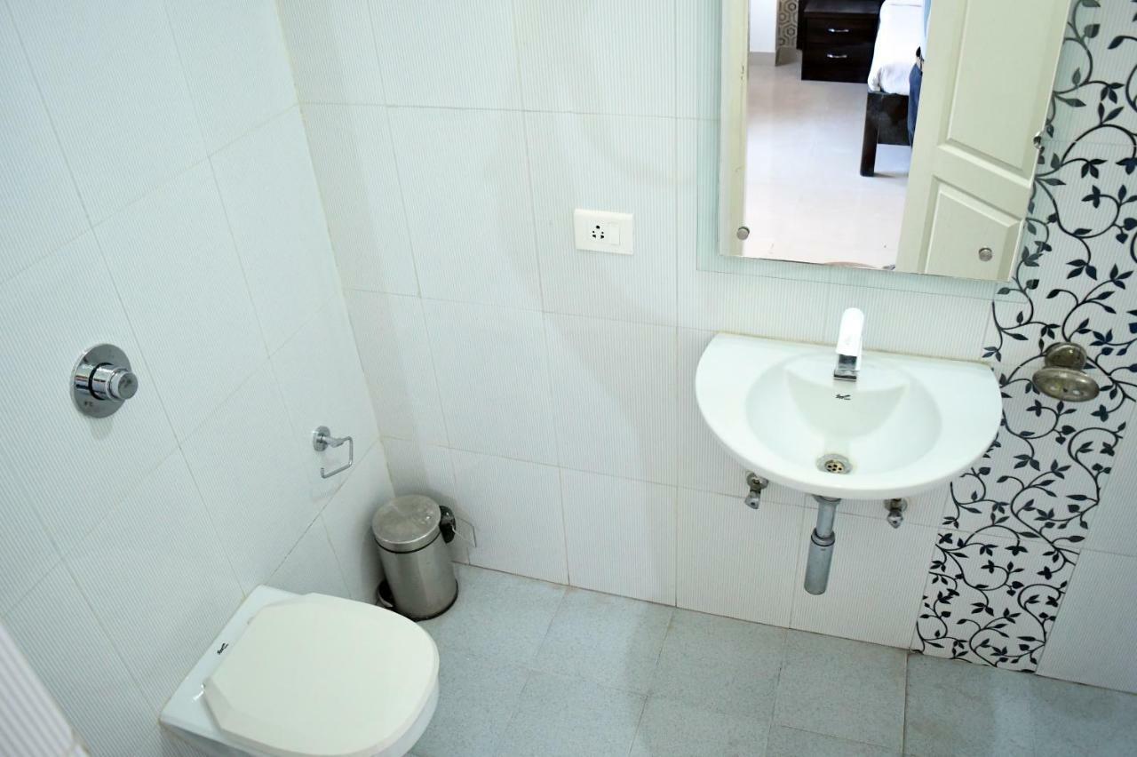 Ganga Darshanam Guesthouse At Dashashwamedh Ghat Βαρανάσι Εξωτερικό φωτογραφία